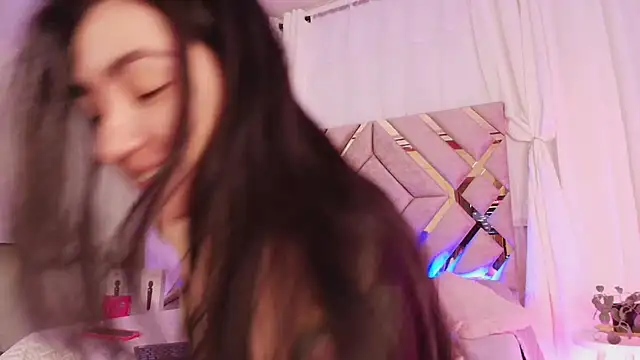 KathiaJenner's Live XXX Chat