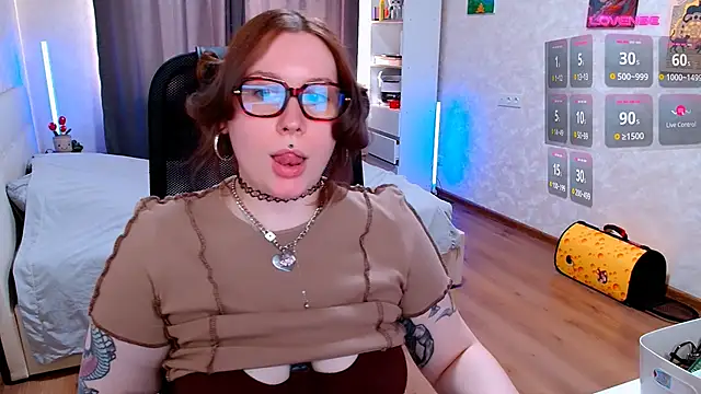 Živý XXX chat ur_geekgirl
