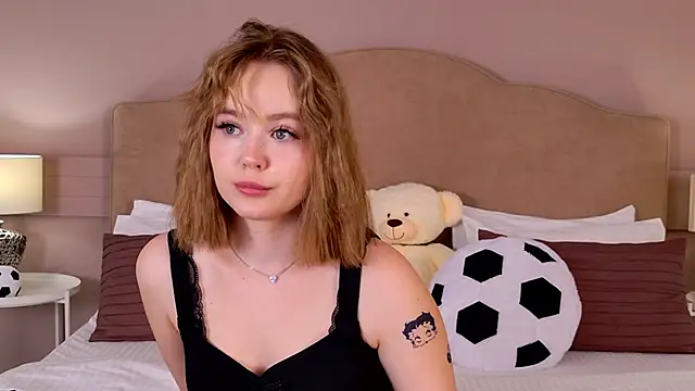 ElaraVance Chat XXX live