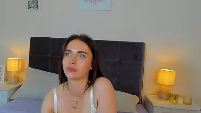 KellyWhites – Naživo XXX chat