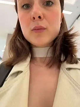 Dina_Tease Obrolan Langsung XXX