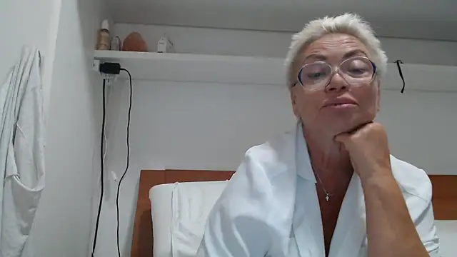 LindaL Chat XXX live