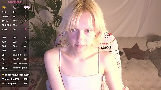 holyedward Live XXX-Chat