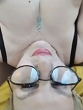 GattonaBiondona's Live XXX Chat