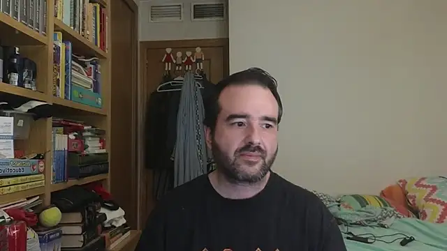 curiosillo83's Live XXX Chat