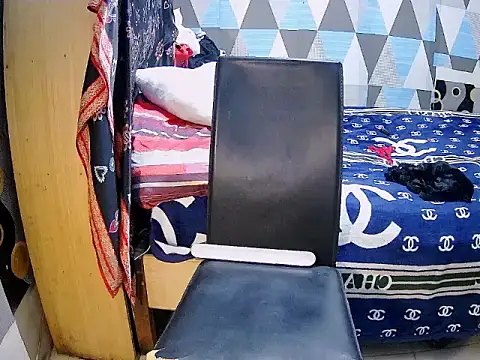 Chat XXX Live Trish_CurveCock