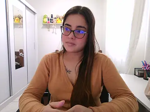 Chat +18 de maliamiller ao vivo