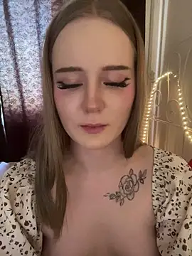 Chat XXX en directo de Rachelwebs