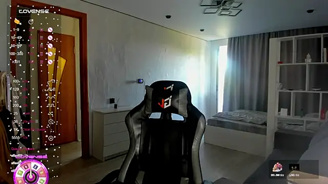 AizaRose 现场XXX聊天