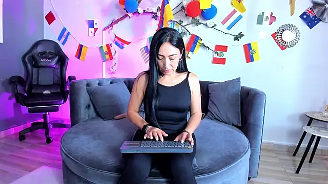Mia_Davis__のライブXXXチャット