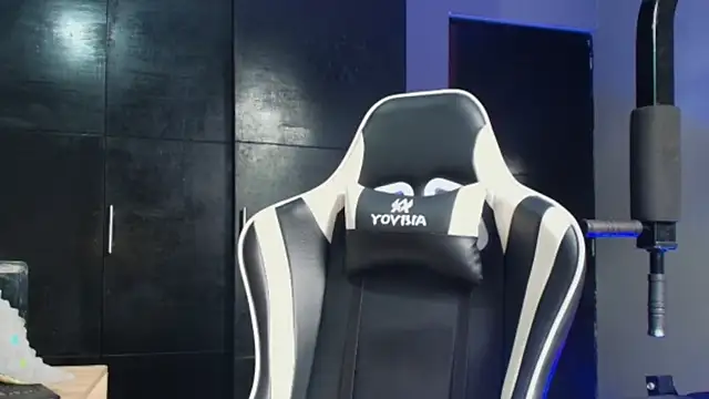Webkamerová show raikougame