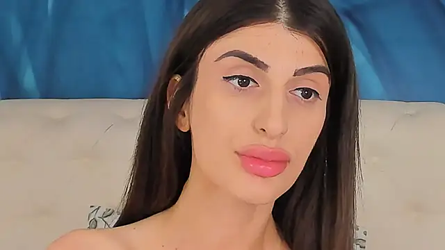 SkinnyDolly's Live XXX Chat