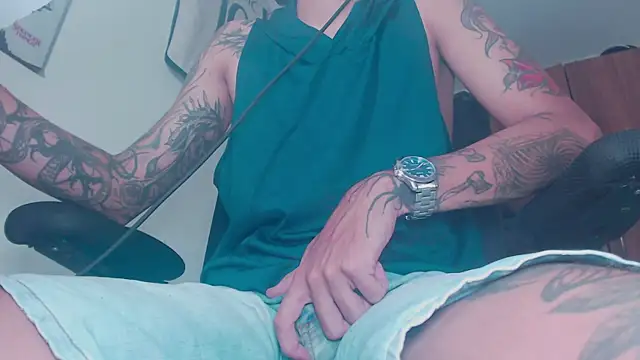theskateboy 现场XXX聊天