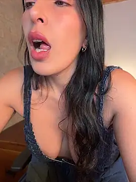 CorinVeil 라이브 XXX 채팅