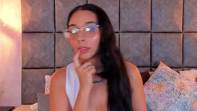 Chatroom XXX en direct de Roseaurora