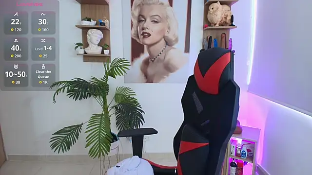 SALOOMEE__ Chat XXX in diretta