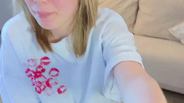 Chat XXX en directo de LittleForestELF2