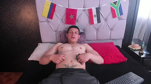 Tony_Zackk's Live XXX Chat