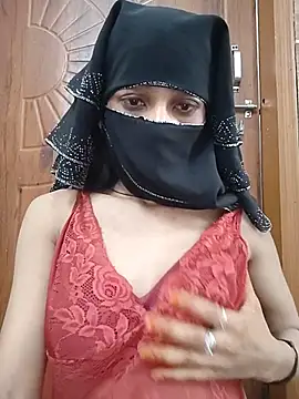 Noorkhatoon Adlı Modelin Canlı XXX Sohbeti