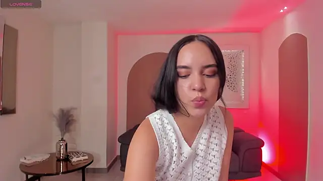 AmaraCollinsX Adlı Modelin Canlı XXX Sohbeti