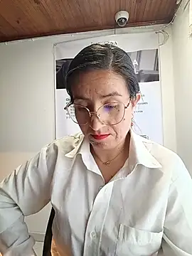 Valentina--1 Chat XXX in diretta