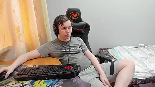 iliaskrislove Adlı Modelin Web Kamerası Şovu