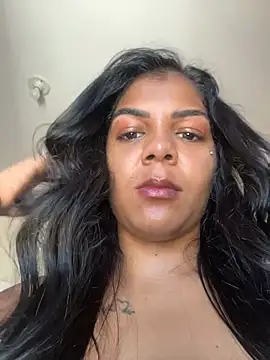 Indiazinhax Chat XXX live