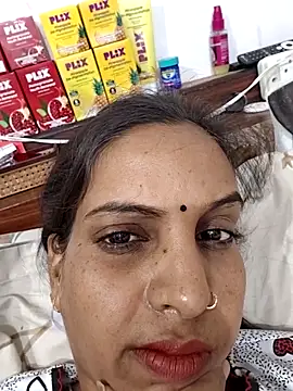 Sexy-Kajal2's Live XXX Chat