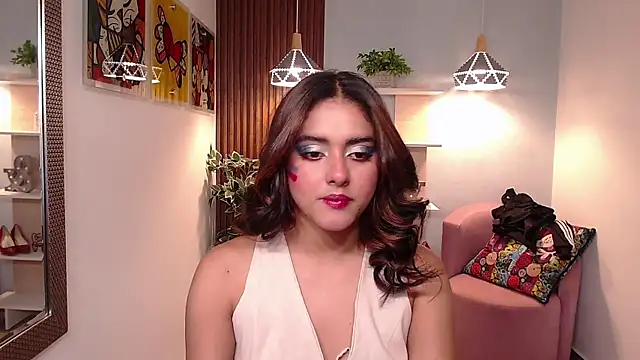 _Lucy_Grey_ Chat XXX in diretta