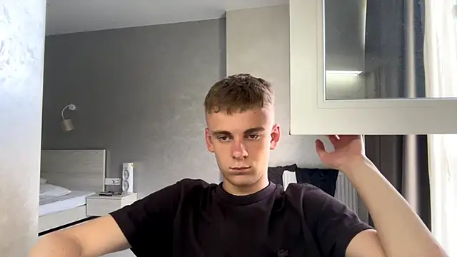 SoloFury Live XXX Chat