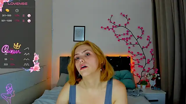 DellaRows' Live XXX Chat