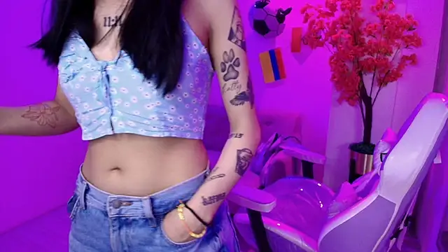 Rainy_doll's Live XXX Chat