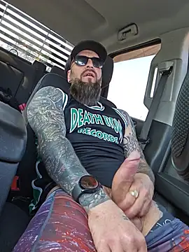 Beardedtattood Chat XXX in diretta
