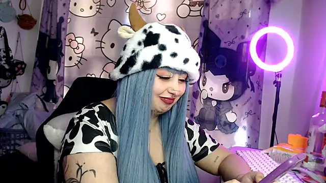 lussyevans24 live XXX chat