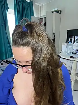 DienkaGreen Live XXX-chat