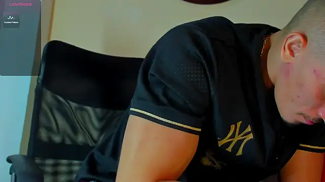 Chat +18 de MikeRoss7777 ao vivo
