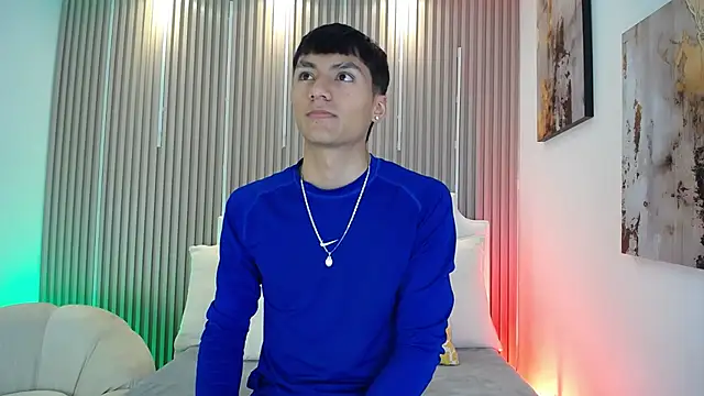 AdrianStark_ 网络视讯表演