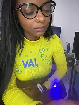 Chat +18 de RIODEDOIDEIRAEDAIANE ao vivo