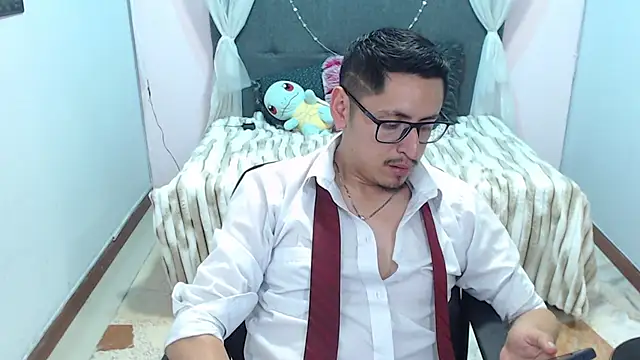 XXX chat uživo modela Alexx_levi