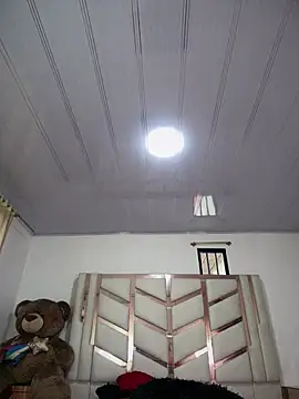 Chat +18 de serena_willow ao vivo