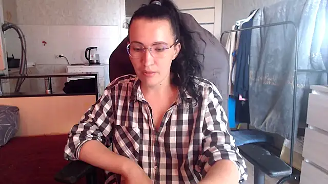 צ'אט XXX בשידור חי של AnKey_Rayah
