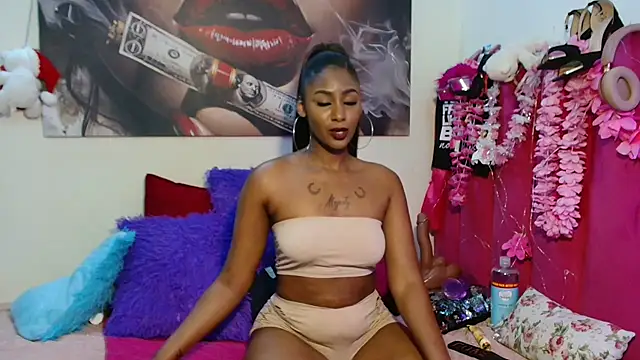 Moreish-06's Webcam Show