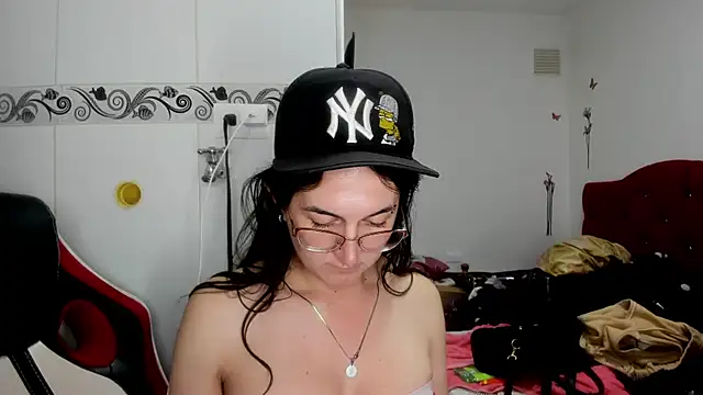Sweet-Suck69 在線直播表演
