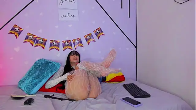 AmaiaHarpper's Live XXX Chat