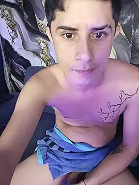 wickedboy_twin1 Show in webcam