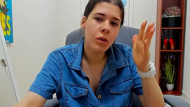 Joannia's Live XXX Chat