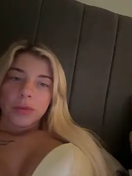 TaysummerB webcam show