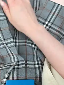 XXX chat uživo modela Dina_Tease