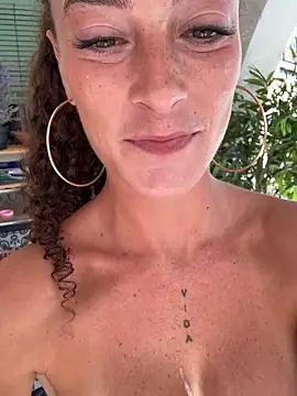 Chat XXX Live Martyca_Beee
