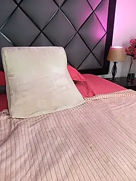 XXX chat uživo modela ELLA_KELLY